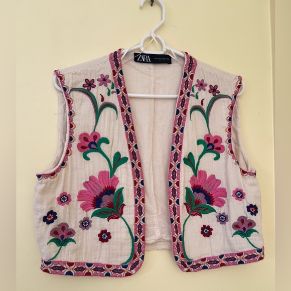 Zara Jackets & Blazers - Zara Cream Embroidered Floral Cotton Vest with Pink & Green Accents